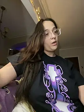 Snapshot of Pretty_Little_Kittyxx chatting on August 7, 2026, 12:01 am Pretty Little Kittyxx online show from August 7, 2026, 12:01 am