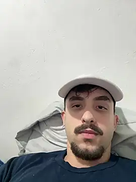 guilhermebolsson online show from August 7, 2026, 12:34 am