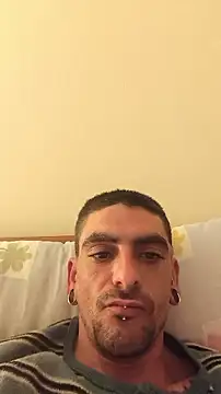 Snapshot of Icen_ chatting on February 16, 2026, 11:01 pm Icen online show from February 16, 2026, 11:01 pm