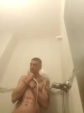 Snapshot of Icen_ chatting on February 21, 2026, 6:03 am Icen online show from February 21, 2026, 6:03 am