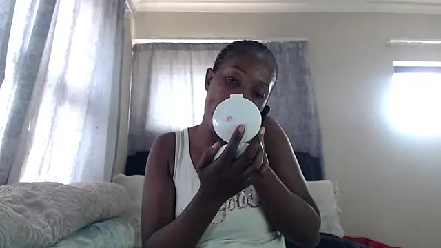 leanna23 online show from March 2, 2026, 8:21 am