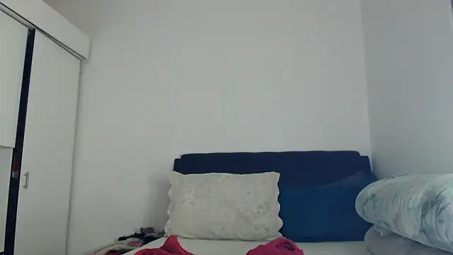 leanna23 online show from July 12, 2026, 11:51 pm