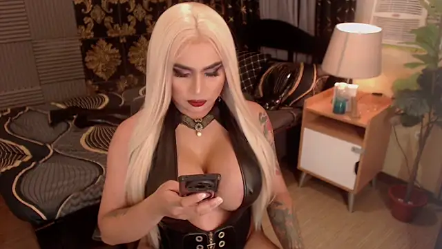 DominatrixMistressSilva online show from April 26, 2026, 7:50 am