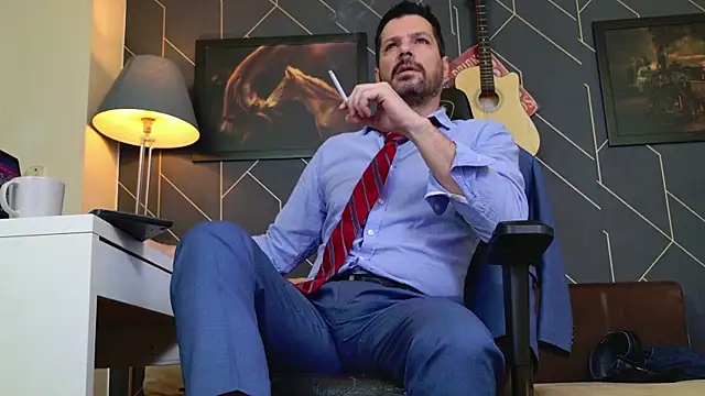 Snapshot of ChrisKox chatting on December 22, 2025, 7:44 pm ChrisKox online show from December 22, 2025, 7:44 pm