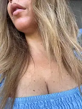 sexylenia online show from July 10, 2026, 12:19 pm