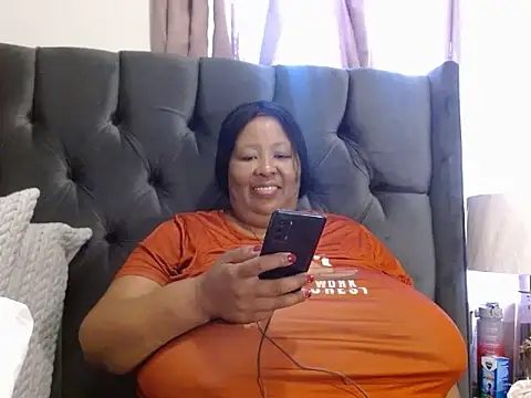 Snapshot of nancy111 chatting on February 11, 2025, 11:43 am nancy111 online show from February 11, 2025, 11:43 am