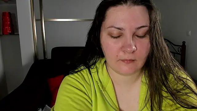 MarySwon online show from December 28, 2024, 5:14 pm