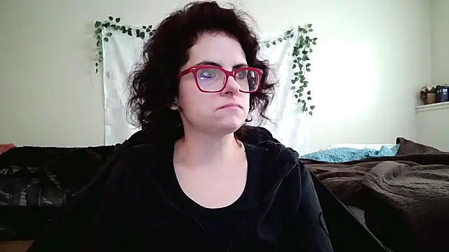 Snapshot of JessaBella chatting on April 15, 2026, 7:58 pm JessaBella online show from April 15, 2026, 7:58 pm