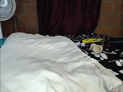 jazminebigasss online show from February 20, 2025, 12:08 am