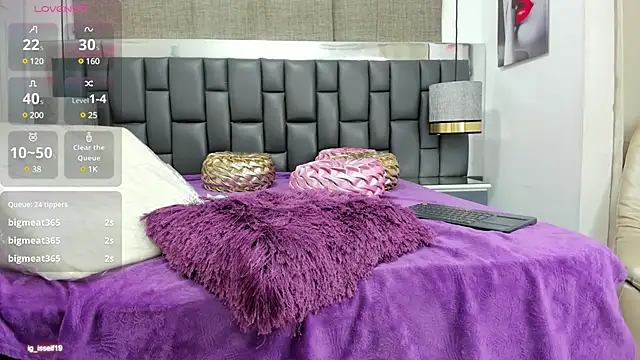 jazminebigasss online show from March 10, 2025, 9:40 pm