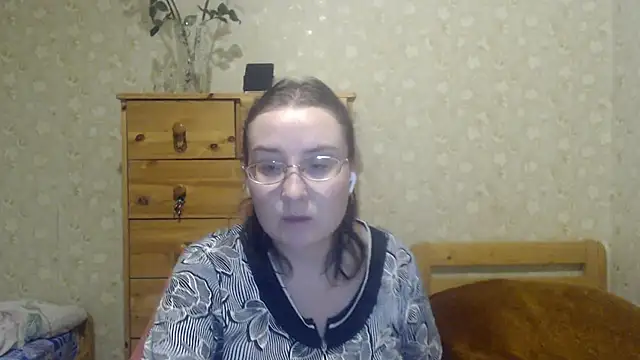 Smart Rose online show from February 6, 2025, 10:10 pm