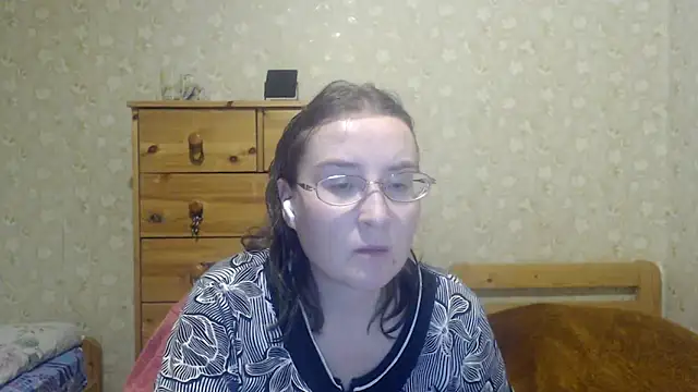 Smart Rose online show from February 8, 2025, 11:13 pm