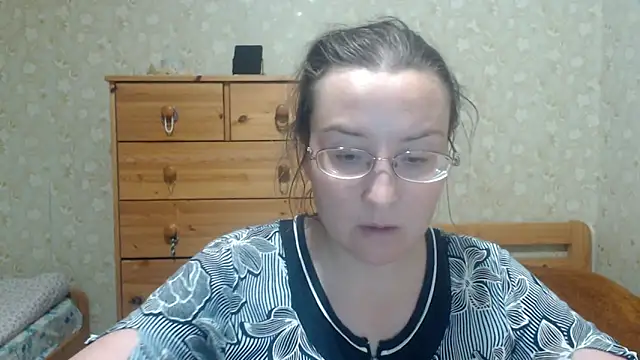 Smart Rose online show from December 15, 2025, 4:33 pm