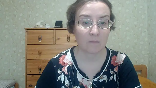 Smart Rose online show from April 22, 2026, 2:51 pm