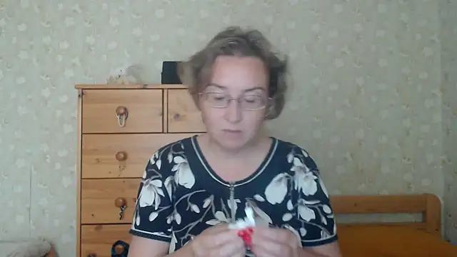Smart Rose online show from August 8, 2026, 2:30 pm