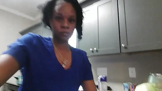 Beautifulkash online show from February 6, 2026, 9:40 pm