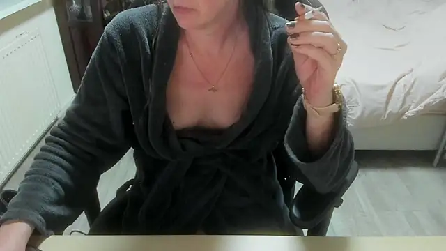 Snapshot of minoesje37 chatting on March 18, 2026, 8:45 pm minoesje37 online show from March 18, 2026, 8:45 pm