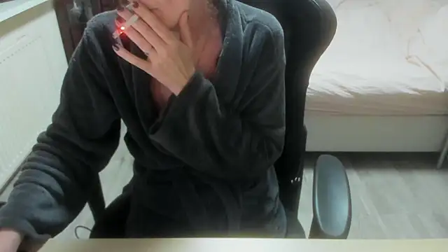 Snapshot of minoesje37 chatting on March 19, 2026, 8:46 pm minoesje37 online show from March 19, 2026, 8:46 pm