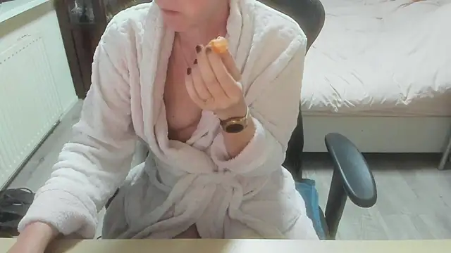 Snapshot of minoesje37 chatting on March 21, 2026, 8:34 pm minoesje37 online show from March 21, 2026, 8:34 pm