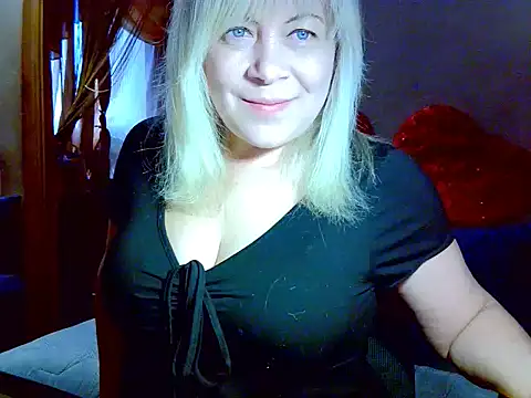 AgoniA7 online show from April 24, 2026, 3:20 am