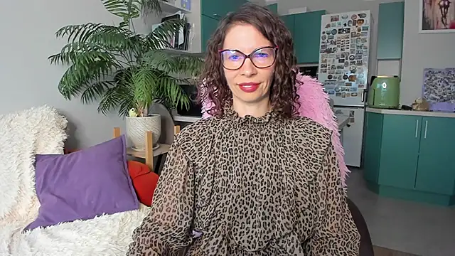 ChristinaGlory online show from May 31, 2026, 6:09 pm
