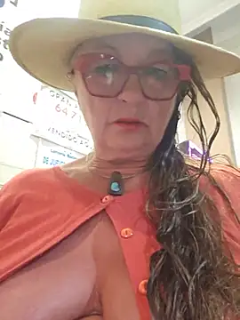 MucMilf59 online show from August 1, 2026, 7:35 pm