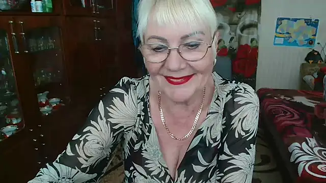 JenaCheim online show from May 5, 2026, 5:26 am