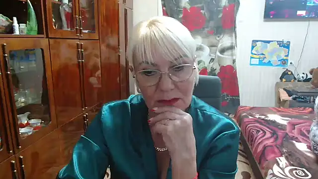 JenaCheim online show from June 9, 2026, 7:25 pm