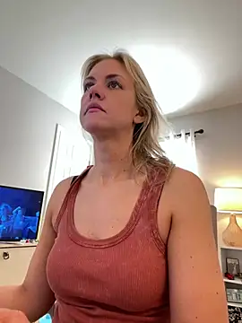 Snapshot of Kay_Cakes chatting on January 24, 2025, 3:13 pm Kay Cakes online show from January 24, 2025, 3:13 pm