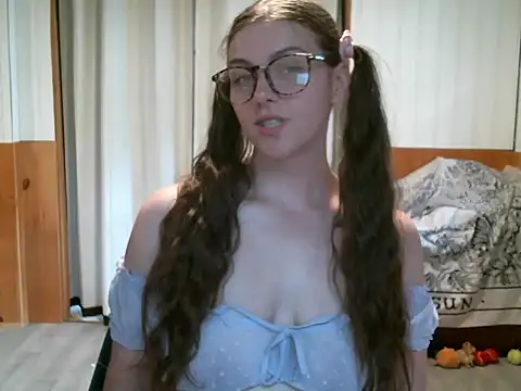 katie kitten38 online show from June 18, 2026, 4:55 pm
