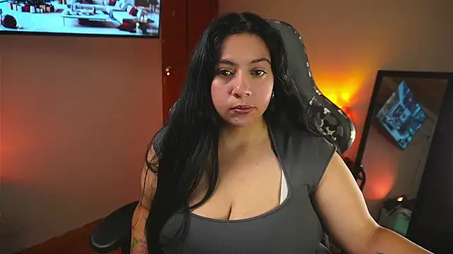 coraline latin online show from November 21, 2025, 3:54 pm