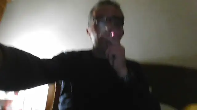 Snapshot of CarlosRocha73 chatting on April 8, 2026, 11:27 pm CarlosRocha73 online show from April 8, 2026, 11:27 pm