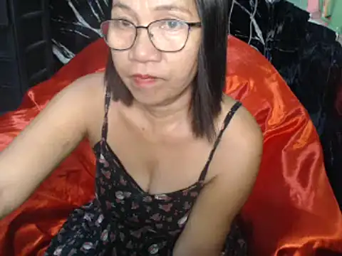 ASIANDOLLY4U online show from May 4, 2026, 9:55 pm