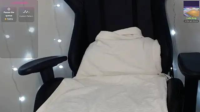 Kiradoll27 online show from February 10, 2026, 9:35 am