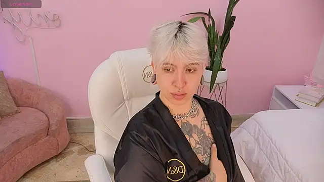 Snapshot of amy_ink chatting on October 12, 2025, 12:04 pm amy ink online show from October 12, 2025, 12:04 pm