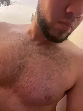 AlejoStrep online show from February 3, 2026, 1:59 am