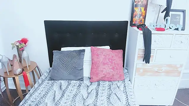 Snapshot of sweetMariina chatting on April 2, 2026, 6:55 am sweetMariina online show from April 2, 2026, 6:55 am