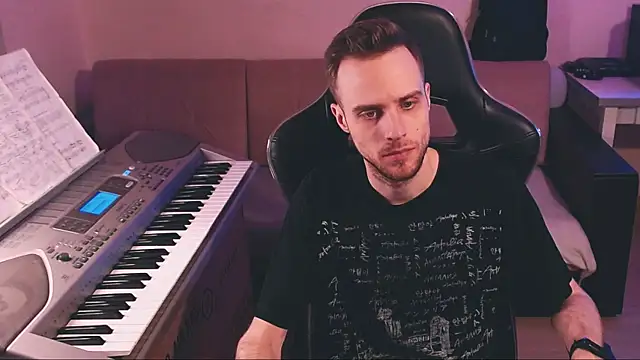 Sweetparker online show from December 20, 2025, 8:27 pm