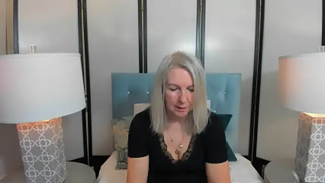 EricaTop online show from March 1, 2026, 6:04 am