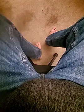 Snapshot of realeasy1 chatting on September 11, 2025, 12:00 am realeasy1 online show from September 11, 2025, 12:00 am