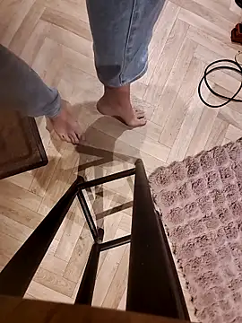 Snapshot of realeasy1 chatting on September 21, 2025, 9:38 pm realeasy1 online show from September 21, 2025, 9:38 pm