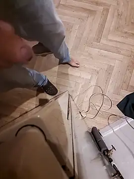 Snapshot of realeasy1 chatting on September 26, 2025, 9:08 pm realeasy1 online show from September 26, 2025, 9:08 pm