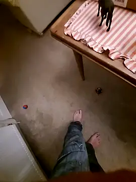 Snapshot of realeasy1 chatting on October 11, 2025, 4:01 am realeasy1 online show from October 11, 2025, 4:01 am