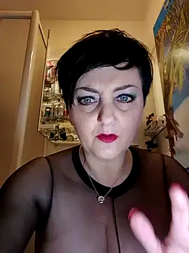 lucillabollente online show from February 20, 2025, 5:12 am