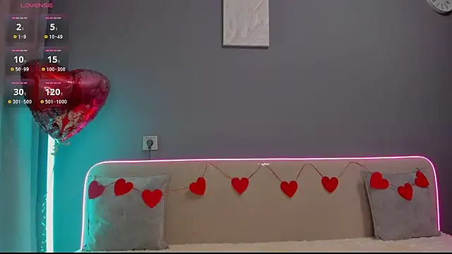 Snapshot of Malika_Lisan chatting on February 15, 2026, 2:08 am Malika Lisan online show from February 15, 2026, 2:08 am