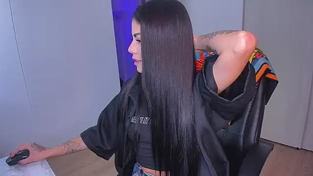Snapshot of Lisegg_ chatting on October 7, 2025, 10:56 am Lisegg  online show from October 7, 2025, 10:56 am