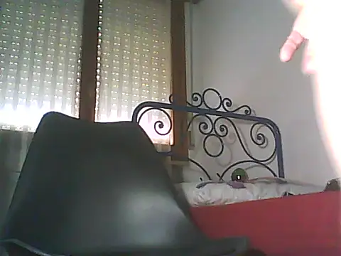 Snapshot of Moro_ra chatting on June 20, 2026, 11:46 am Moro ra online show from June 20, 2026, 11:46 am