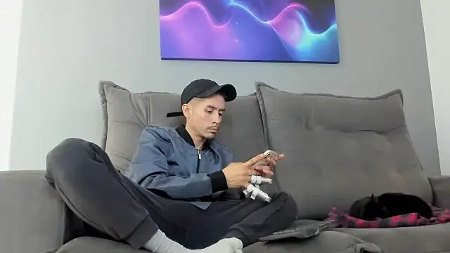 Snapshot of AyJeeEm chatting on October 22, 2025, 5:13 pm AyJeeEm online show from October 22, 2025, 5:13 pm