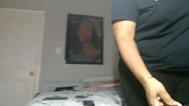 Snapshot of Sexymona1218 chatting on September 20, 2025, 12:33 am Sexymona1218 online show from September 20, 2025, 12:33 am