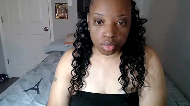 Snapshot of Sexymona1218 chatting on October 12, 2025, 2:49 pm Sexymona1218 online show from October 12, 2025, 2:49 pm